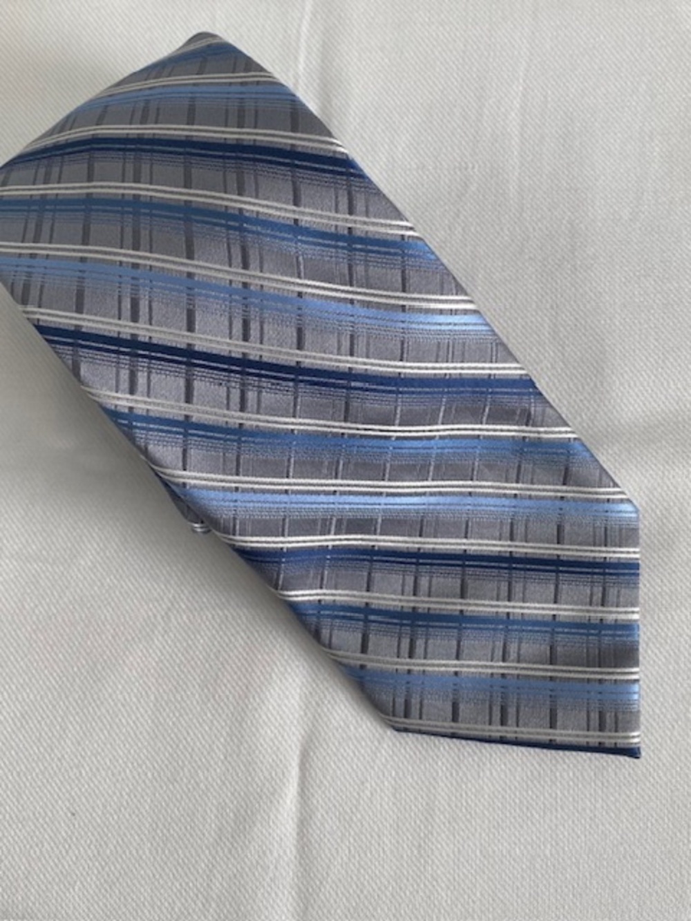 BRITCHES Blue & Grey Plaid 100% Silk Necktie  NWT